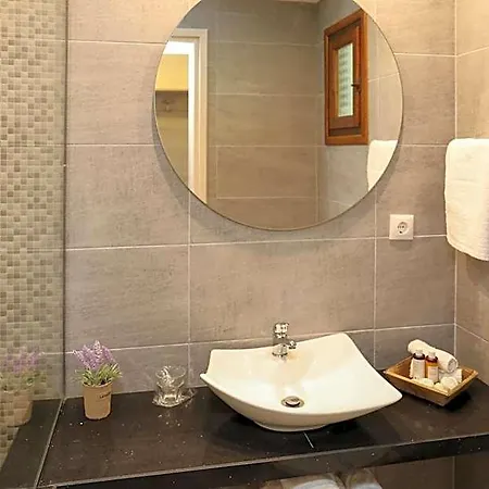 Hotel Takis 4*