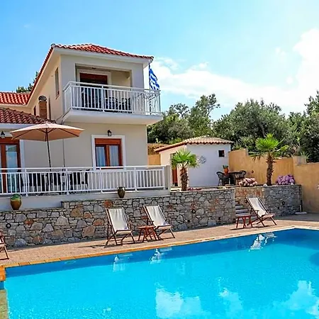 Takis Hotel 4*